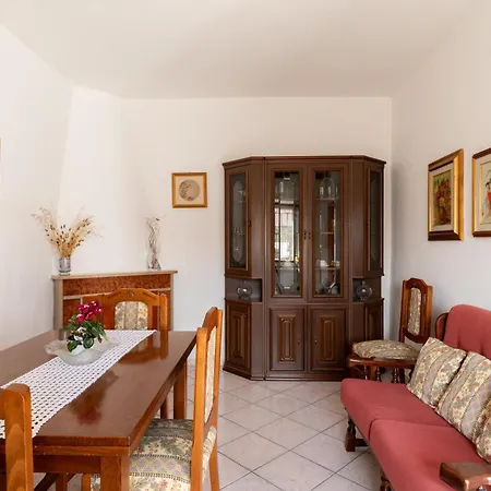 Casa vacanze Casa Indipendente Con Free Wi-fi Sant'Antonio di Gallura